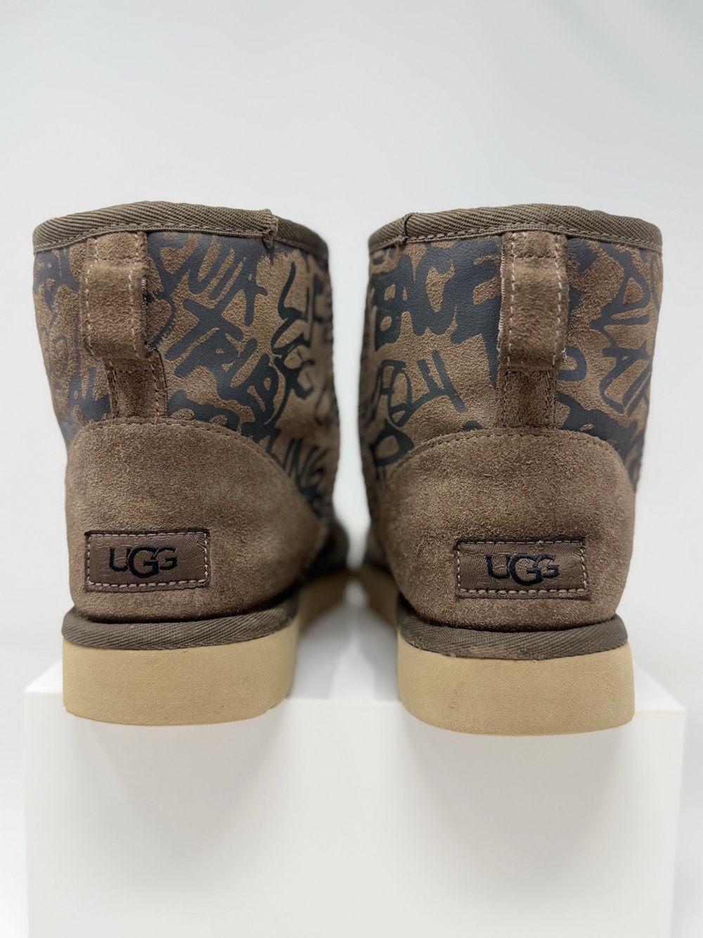UGG Classic Mini Graffiti Boots Brown Suede Sheepskin Lined Women’s Size 7 - Picture 6 of 7